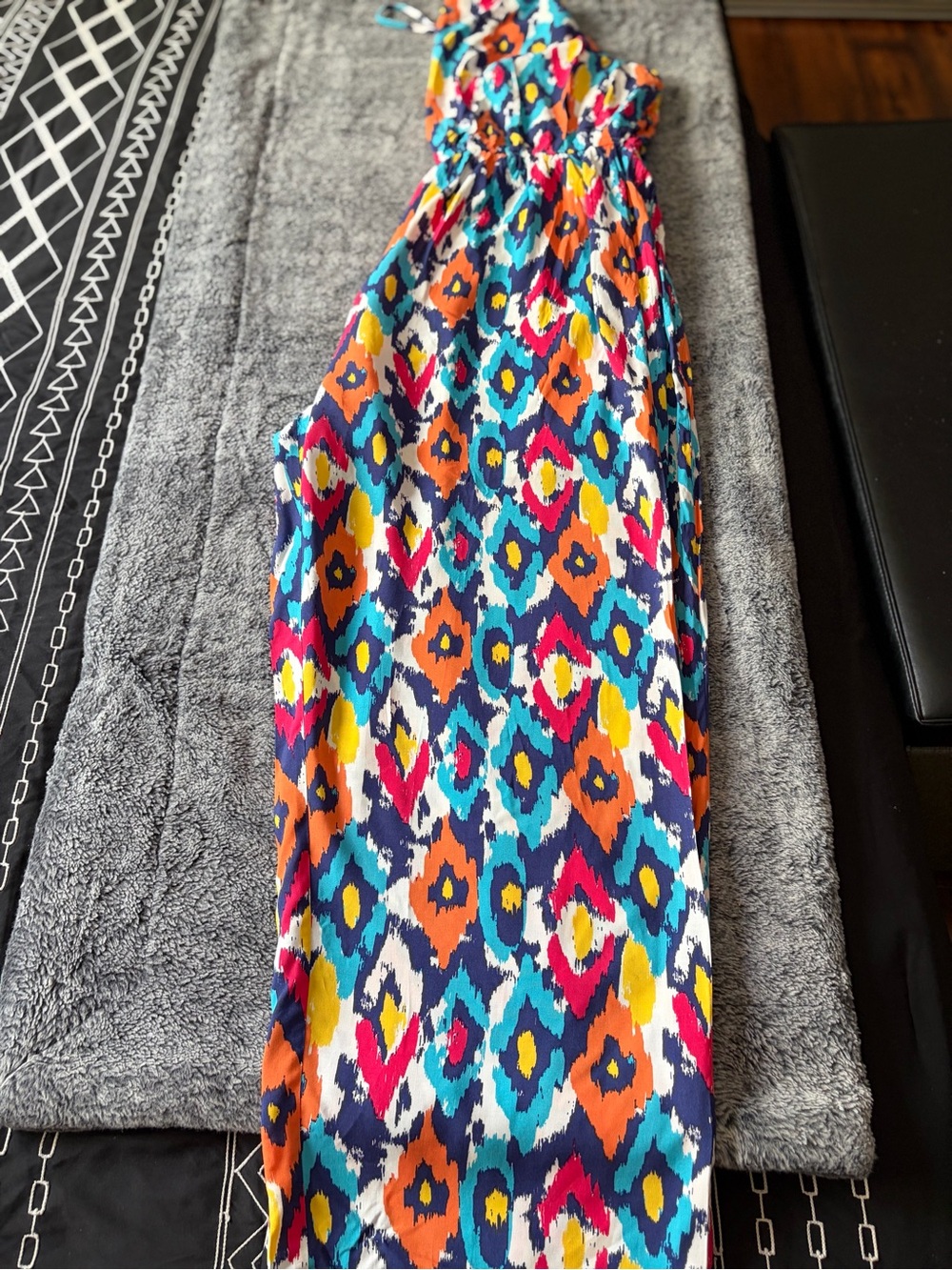 Bright Multi-Color Sleeveless Printed Jumpsuit - Picture 4 of 10